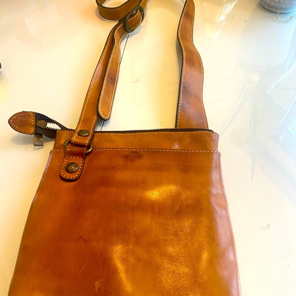 patricia nash small cross body bag